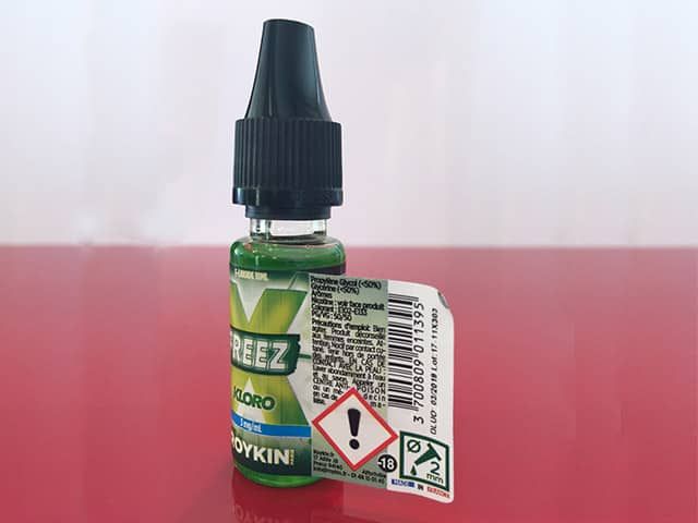 Etiquette-entourante-vapoter-cigarette electronique- adhésive- autocollante
