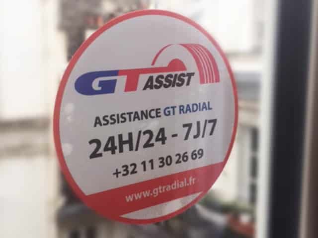 Etiquette adhésive -imprimée-à-l'envers