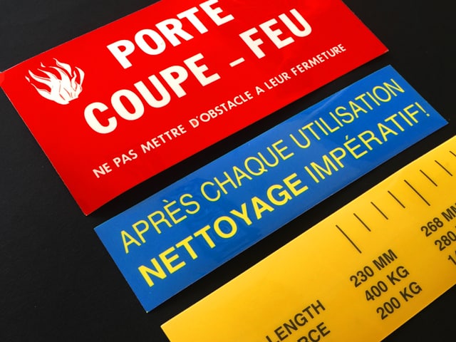 Étiquette signalisation et signalétique